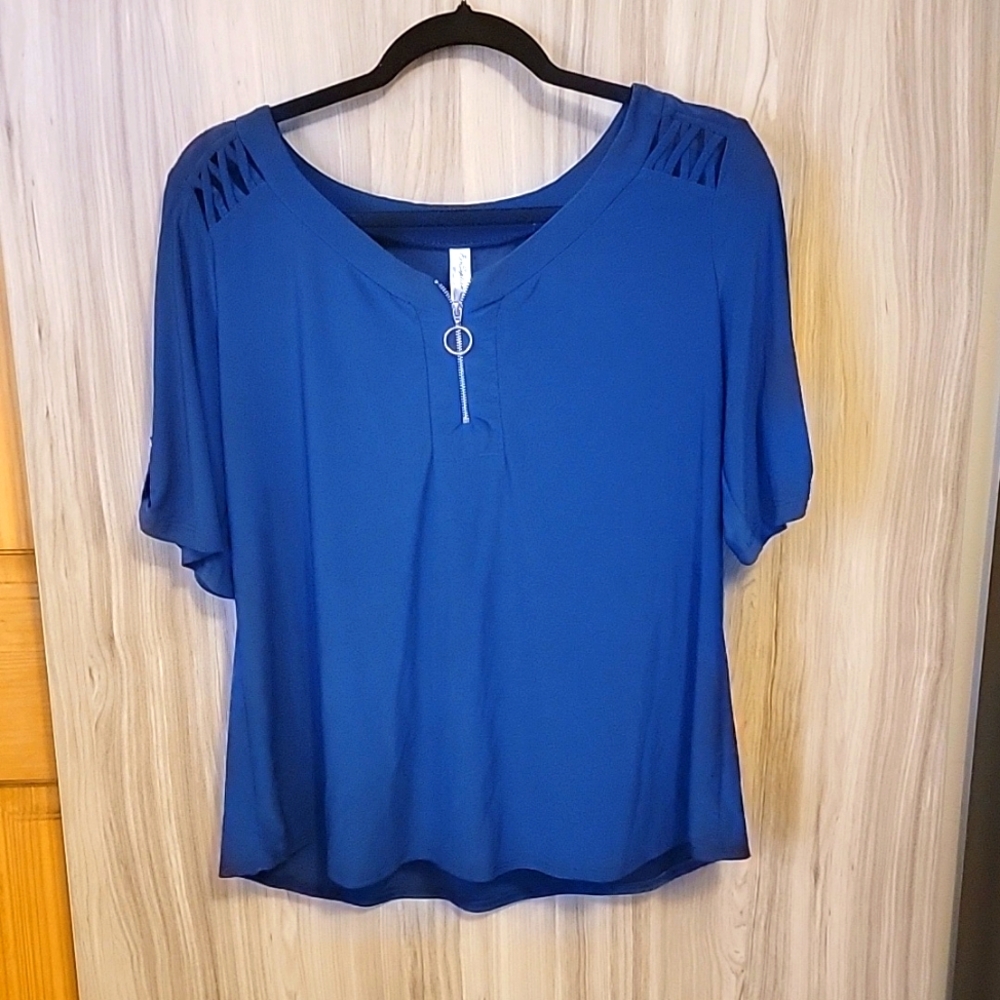 Blue top
